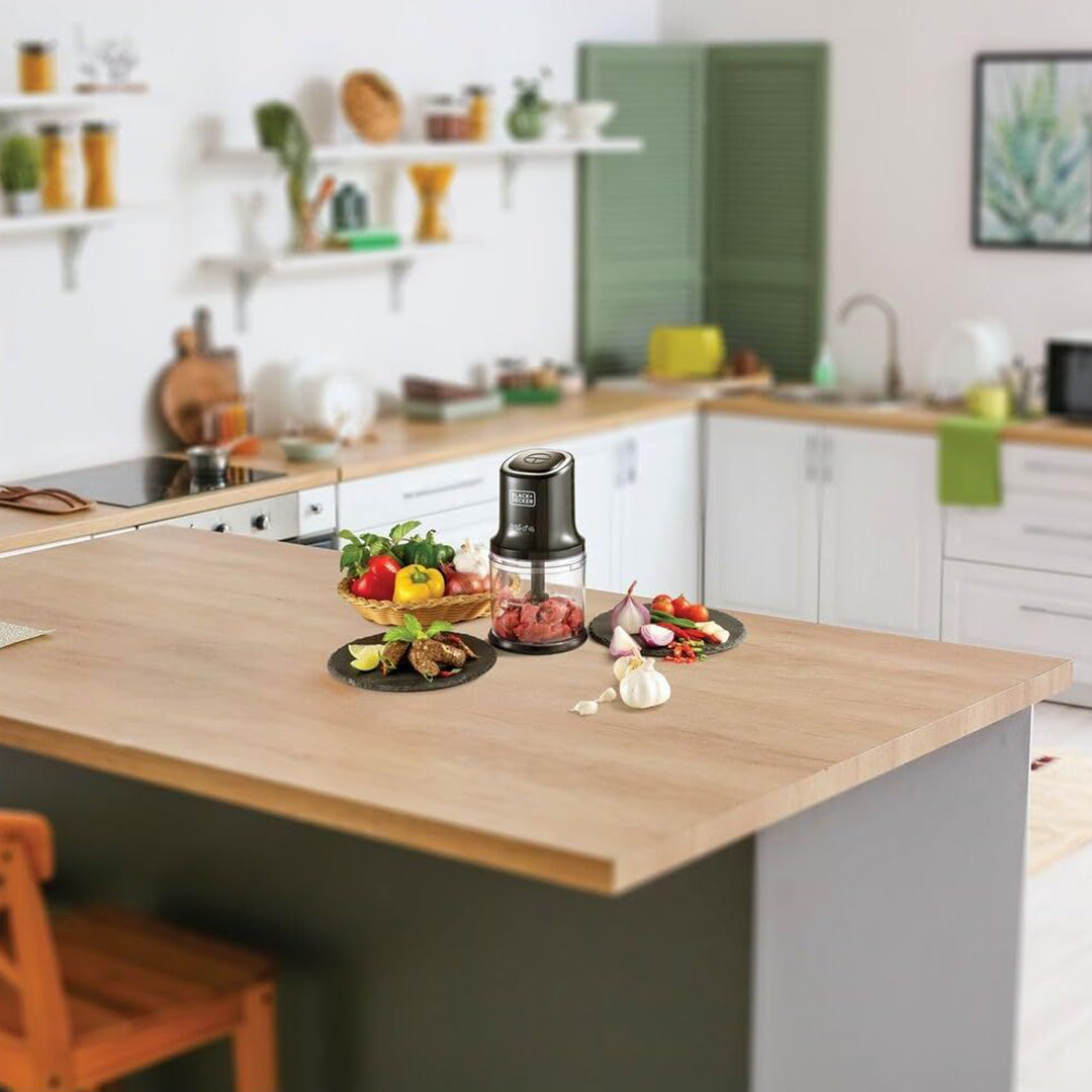 BLACK+DECKER / FOOD CHOPPER / 500W / 4 DURABLE STAINLESS STEEL BLADES + 500 ML CAPACITY BOWL / FC500-B5 / BLACK